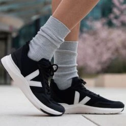 Veja Impala Running Shoe - Men's -Simms Sport Equipment Shop BLACRE D3