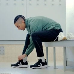 Veja Condor 2 Running Shoe - Men's -Simms Sport Equipment Shop BLAPIE D4