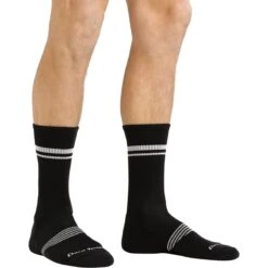 Darn Tough Element Crew Lightweight Cushion Sock - Men's -Simms Sport Equipment Shop BLA D1 15