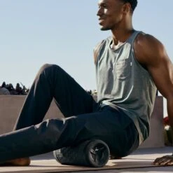 Hyperice Vyper 3.0 Vibrating Fitness Roller -Simms Sport Equipment Shop BLA D1 33