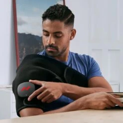 Hyperice Venom 2 Shoulder Wrap -Simms Sport Equipment Shop BLA D2 35