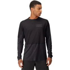 Norrona Senja Equaliser Lightweight Long-Sleeve Top - Men's 13 Norrona Senja Equaliser Lightweight Long-Sleeve Top - Men's -Simms Sport Equipment Shop CAV 1