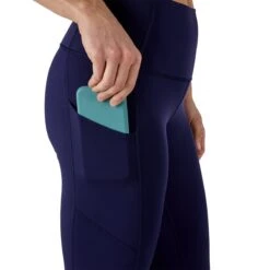 Cotopaxi Cerro Travel Tight - Women's 11 Cotopaxi Cerro Travel Tight - Women's -Simms Sport Equipment Shop MAR D7