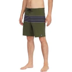 Billabong Tribong LT Boardshort - Men's -Simms Sport Equipment Shop MIL D2