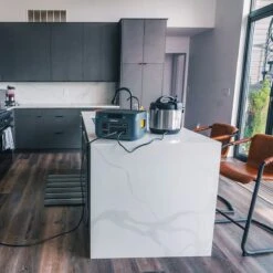 Biolite 1500 BaseCharge Power Station -Simms Sport Equipment Shop ONECOL D22 1