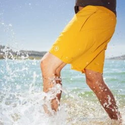 Green River 7in Short - Men's 10 Green River 7in Short - Men's -Simms Sport Equipment Shop SUN